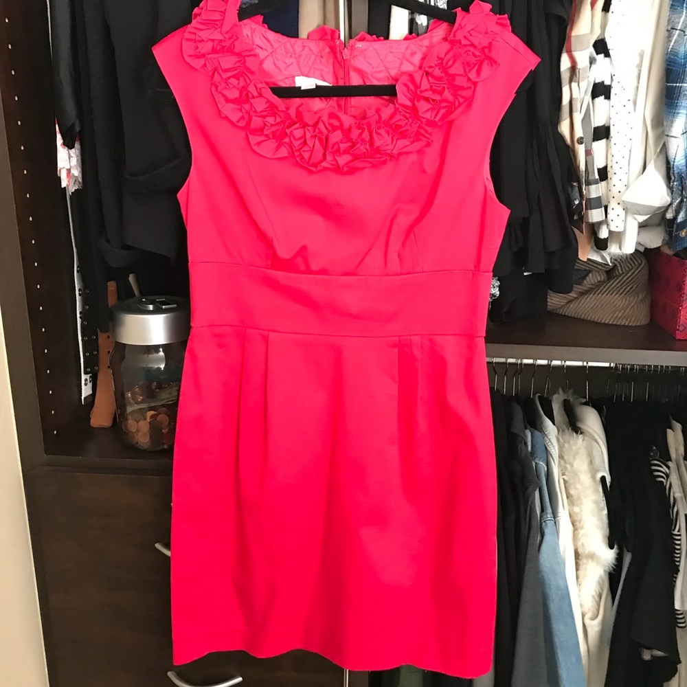 Cute daytime/brunch dress.